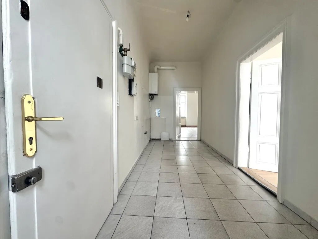 Investieren in Toplage - Renovierungsbedürftige 2-Zimmer Wohnung in der Pilgramgasse - Ansicht 3