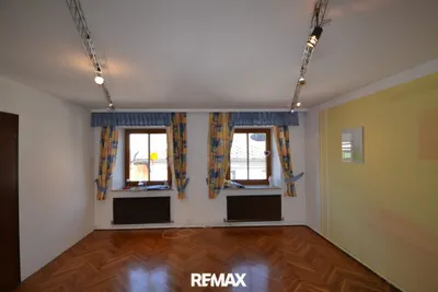 6-Zimmer-Haus kaufen in Waidhofen an der Ybbs – 230 m², € 240.000 – Bild 9 von 31