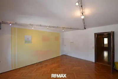 6-Zimmer-Haus kaufen in Waidhofen an der Ybbs – 230 m², € 240.000 – Bild 8 von 31