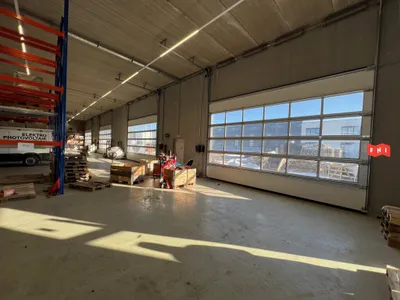 Gewerbeimmobilie mieten in Urfahr-Umgebung – 1 090 m², € 15.000 – Bild 3 von 11