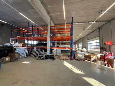 Gewerbeimmobilie mieten in Urfahr-Umgebung – 1 090 m², € 15.000 – Bild 4 von 11