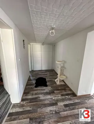 8-Zimmer-Gewerbeimmobilie kaufen in Braunau am Inn – 261 m², € 360.000 – Bild 4 von 23
