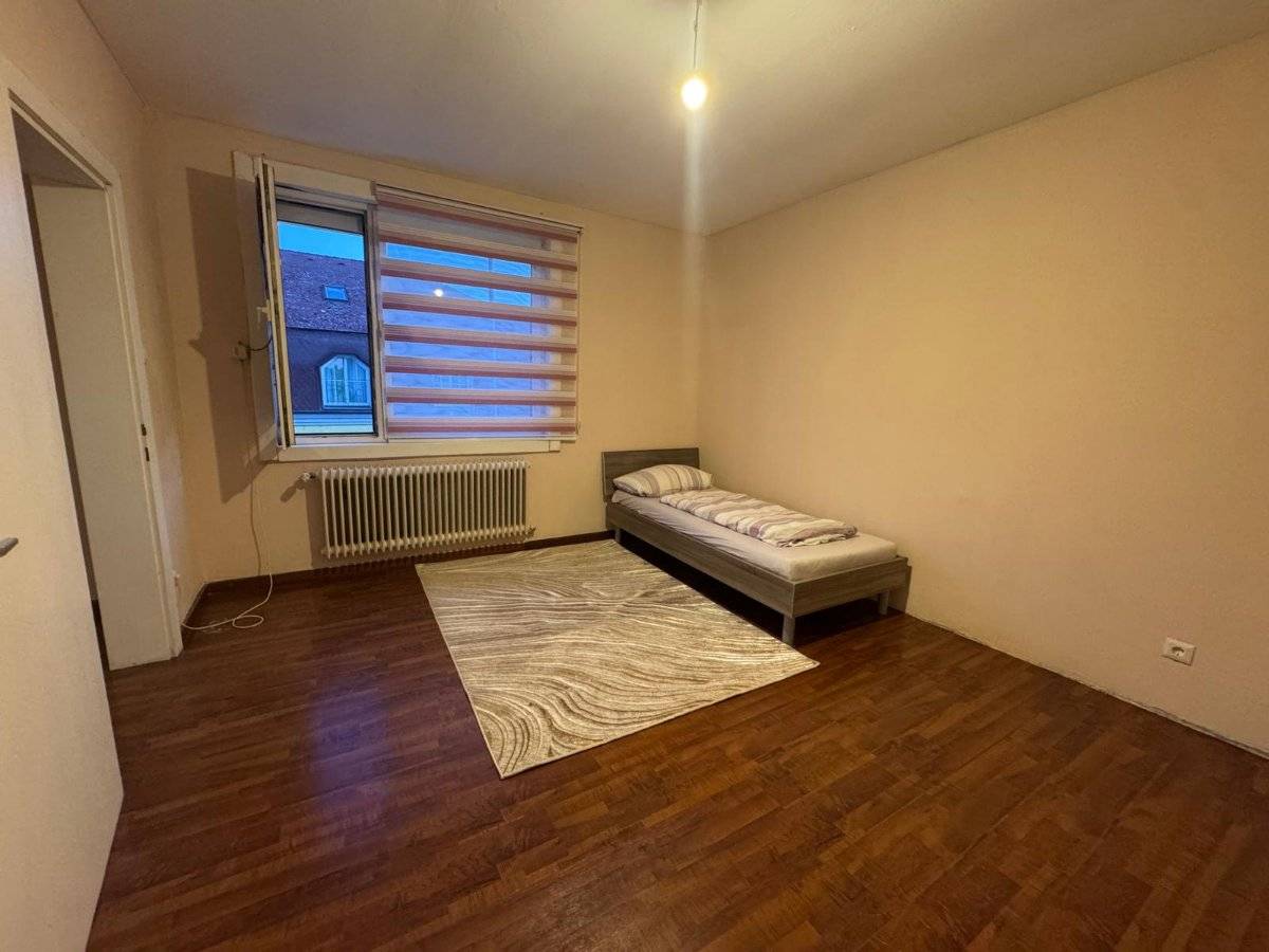 Großes WG Zimmer Arbeiterquartier um 450€ All inklusive zu vermieten - Ansicht 2