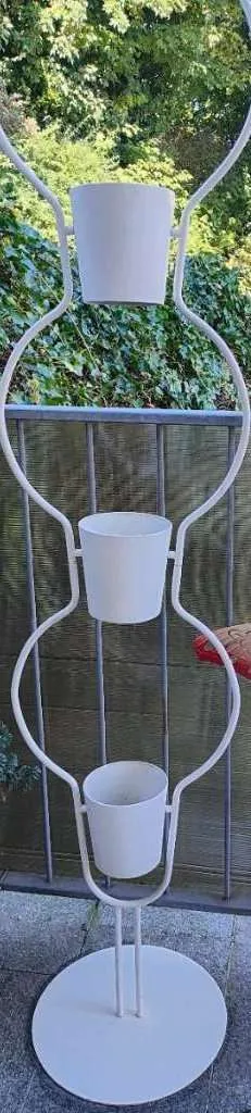 IKEA Blumenständer weiß, € 15,- (9800 Spittal an der Drau)
