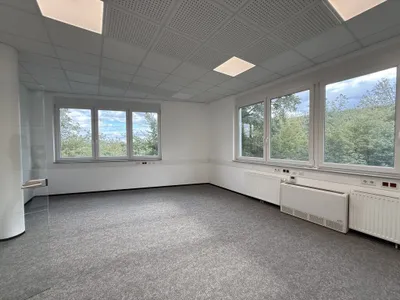 2-Zimmer-Gewerbeimmobilie mieten in Weiz – 44 m², € 578 – Bild 9 von 12