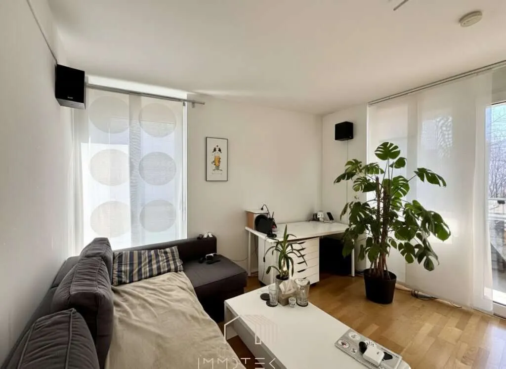 BESTLAGE ST. PETER: Wunderschöne Wohnung mit 2 Zimmer + Extraküche, Balkon und Tiefgarage - Ansicht 2