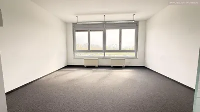 9-Zimmer-Gewerbeimmobilie mieten in Bruck an der Leitha – 357 m², € 5.442 – Bild 5 von 16