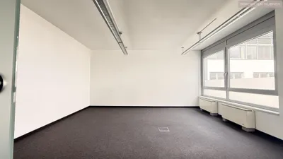 9-Zimmer-Gewerbeimmobilie mieten in Bruck an der Leitha – 357 m², € 5.442 – Bild 3 von 16