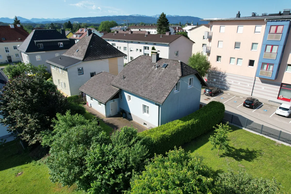 Einfamilienhaus in zentraler und ruhiger Lage - Widok 3