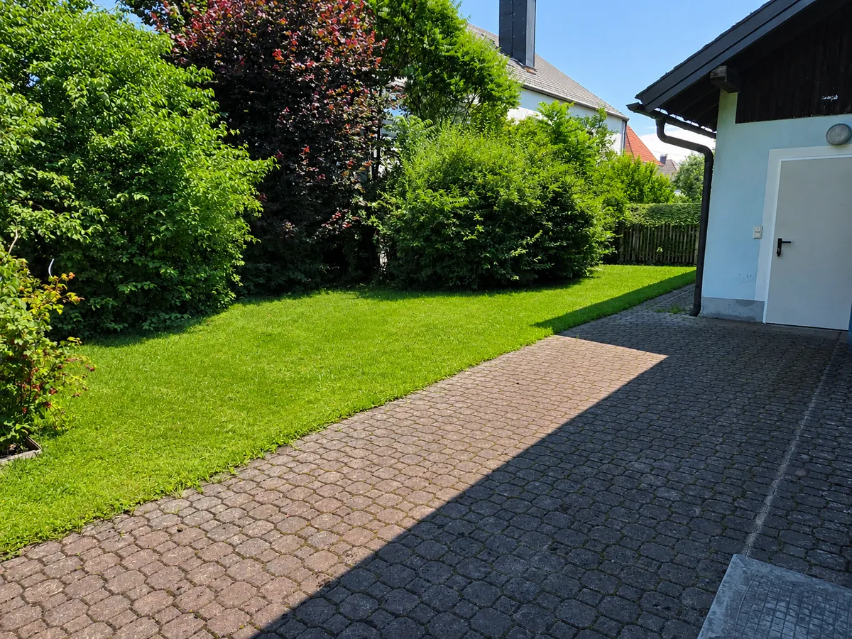 Einfamilienhaus in zentraler und ruhiger Lage - Widok 2