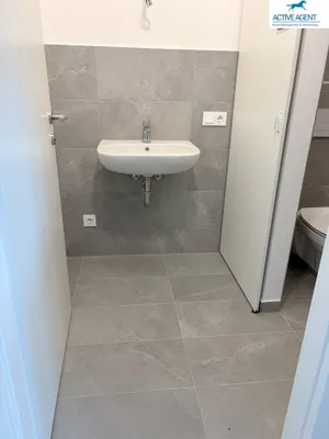 Gewerbeimmobilie mieten in Baden – 180 m², € 2.269 – Bild 12 von 15