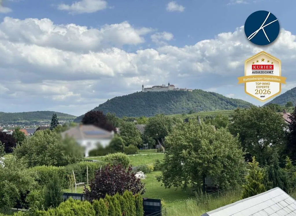 Wohnhaus auf großzügigem Bauland mit Blick auf Stift Göttweig - Ansicht 2