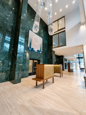 (reserviert) Helio Tower | 26. OG | Neuwertig| 3 Zimmer | Provisionsfrei | DAN-Küche | Loggia | Garagenplatz optional – Bild 2