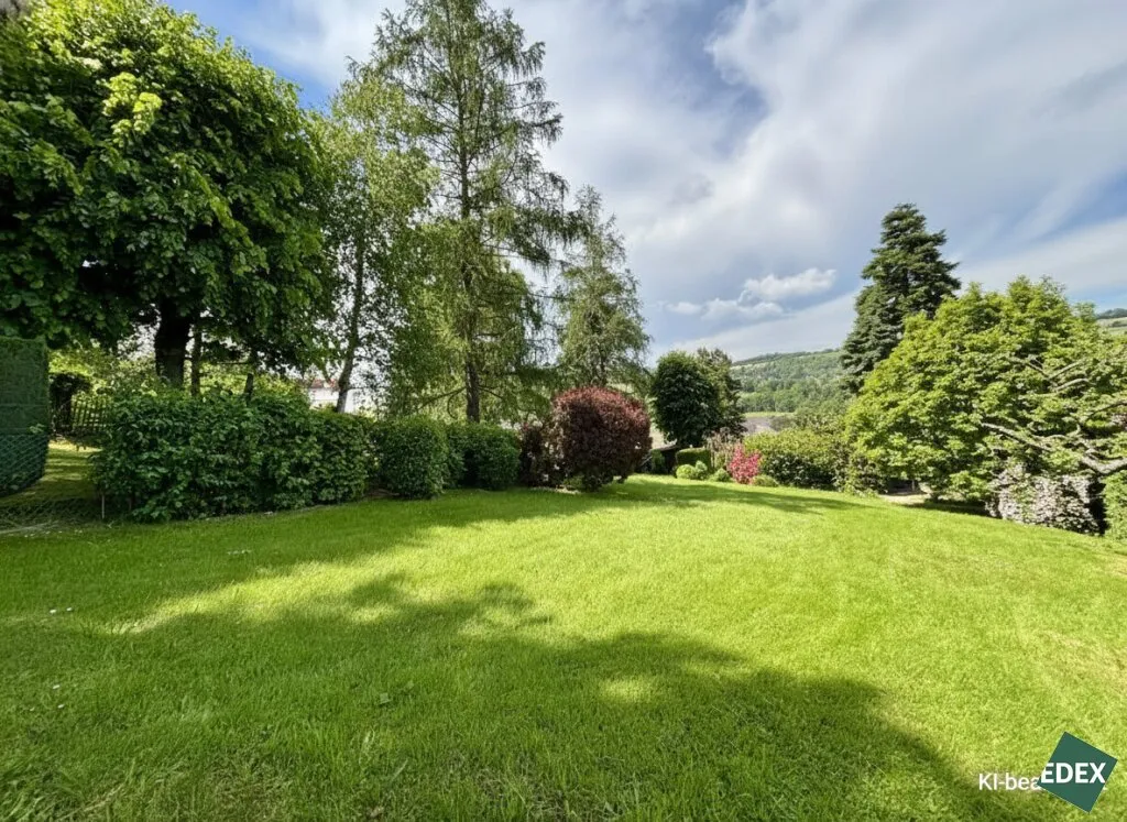 Weinbergblick: Grundstück in Toplage mit einzigartigem Panorama auf die Weidlinger Weinberge - Ansicht 2