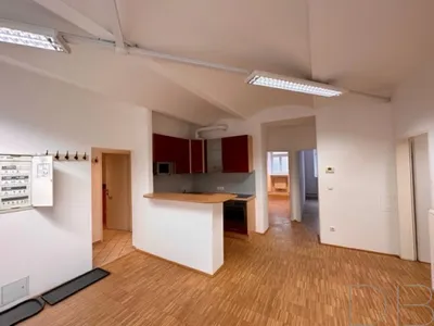 2-Zimmer-Gewerbeimmobilie mieten in Wien – 135 m², € 1.108 – Bild 3 von 6
