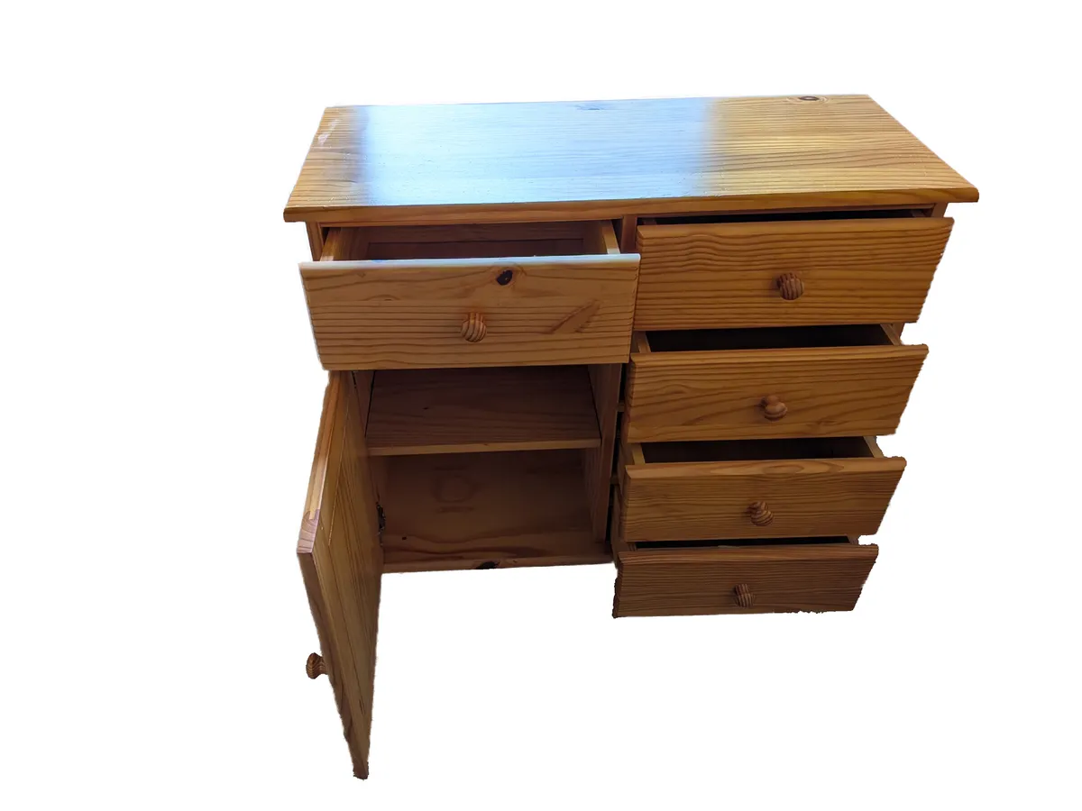 Massivholz Kommode Kiefer (94 x 82 x 40 cm) - Landhausstil / Sideboard, € 55,- (6900 Bregenz)