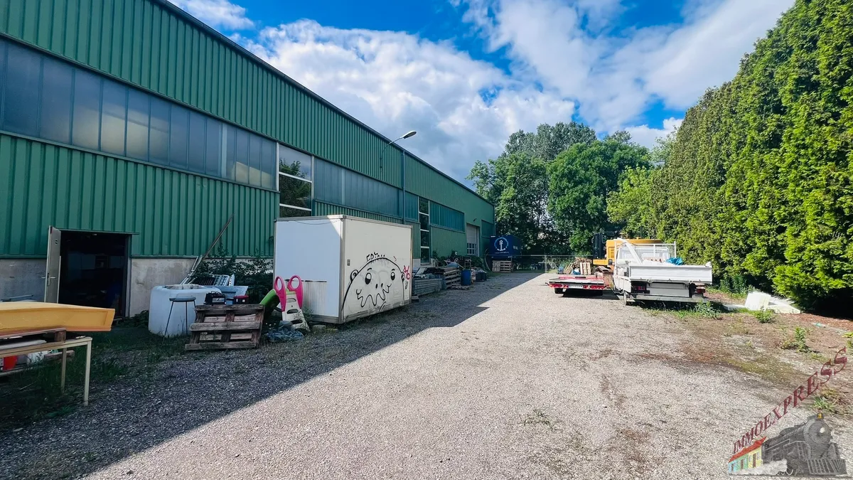 Über 4000 m² Gewerbegrundstück mit Lagerhalle und Büro in bester Lage in Korneuburg nur 15 km von Wien! - Ansicht 2