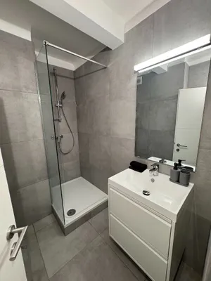 **ERSTBEZUG - Schönes City-Apartment - zentral - Augarten/ Taborstraße - U-Bahn U1/ U2 Nähe - 30min zum Flughafen** – Bild 3
