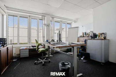 8-Zimmer-Gewerbeimmobilie kaufen in Linz – 273 m², € 449.000 – Bild 3 von 8