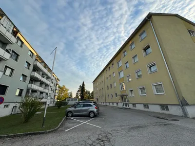 3-Zimmer-Wohnung mieten in Perg – 70 m², € 661