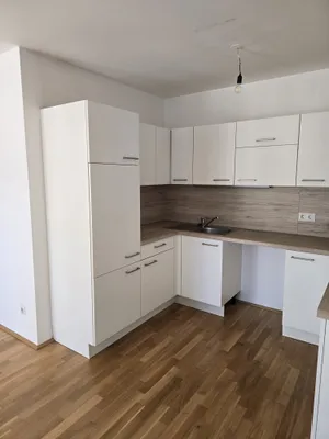 Schöne 2 Zimmerwohnung U6 in unmittelbarer Nähe