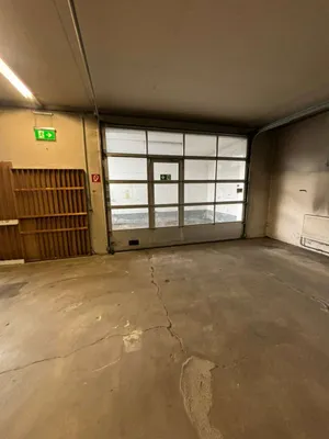Gewerbeimmobilie mieten in Salzburg Stadt – 270 m², € 3.000 – Bild 2 von 5