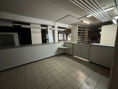 Gewerbeimmobilie mieten in Salzburg Stadt – 270 m², € 3.000 – Bild 5 von 5