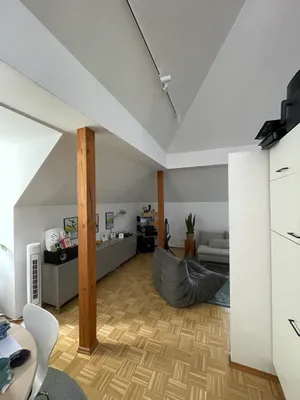 1-Zimmer-Wohnung mieten in Wels – 68 m², € 782 – Bild 2 von 3