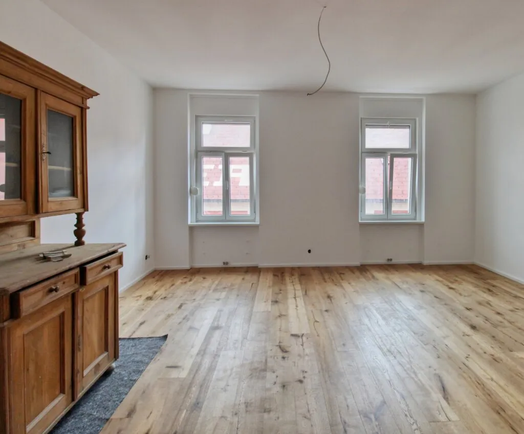 TRAUMWOHNUNG komplett saniert mit 2 Zimmern, Balkon und zentraler Lage in Graz - Ansicht 2