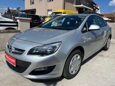 Opel Astra 1,4 Ecotec Cool&Sound