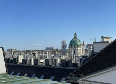 NÄHE STAATSOPER- ruhig gelegene 3 Zimmer Wohnung mit 40m² Terrasse im Dachgeschoss (9. Etage)! – Bild 2