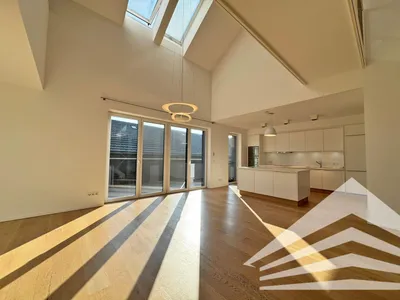 5-Zimmer-Wohnung mieten in Linz Land – 211,5 m², € 2.575 – Bild 1 von 19