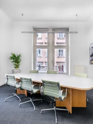 Gewerbeimmobilie mieten in Wien – 2 200 m² – Bild 4 von 9