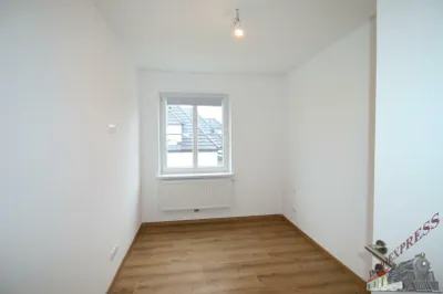 Gewerbeimmobilie kaufen in Wiener Neustadt – 340 m², € 849.000 – Bild 13 von 29