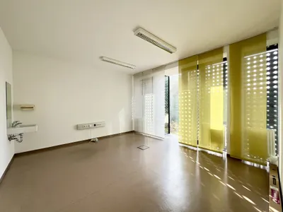 Gewerbeimmobilie mieten in Wels – 140 m², € 2.039 – Bild 2 von 6