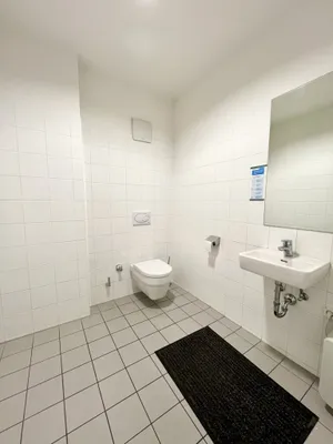 Gewerbeimmobilie mieten in Wels – 140 m², € 2.039 – Bild 6 von 6
