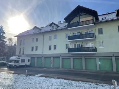 3-Zimmer-Wohnung kaufen in Gmunden – 72 m², € 222.000 – Bild 1 von 12