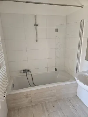 Neubau 3 Zimmer Wohnung in sehr ruhiger Lage am Stadtrand – Bild 3