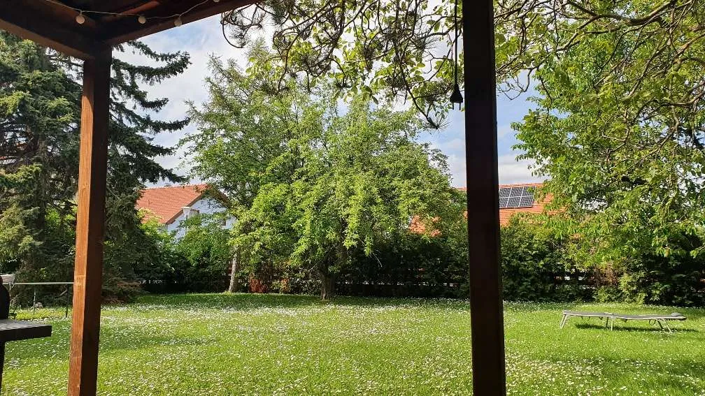 Filetstück für Mehrfamilien-Objekt: 583 m² Baugrund mit herrlichem Baumbestand in Guntramsdorf - PROVISIONSFREI - Ansicht 3