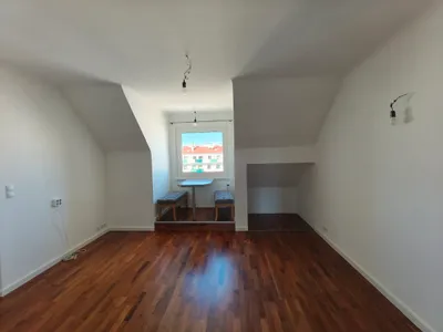 3 Zimmer Dachgeschoss Wohnung, photo 2