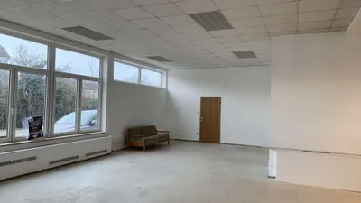 1-Zimmer-Gewerbeimmobilie mieten in Hollabrunn – 96 m², € 818 – Bild 2 von 6