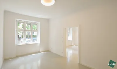 Erstbezug nach Sanierung: Hochwertig ausgestattete 3-Zimmer-Wohnung mit großem Garten und Pergola nahe Gersthof – Bild 3