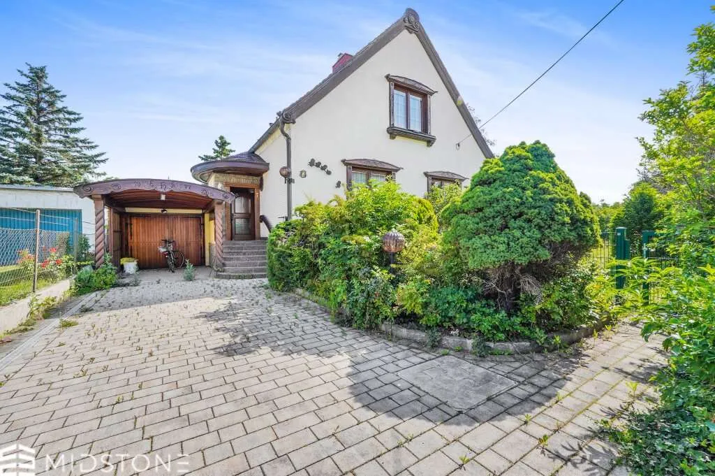 *Großzügiges Einfamilienhaus mit weitläufigem Garten* - Top-Lage in