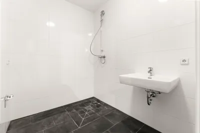 Gewerbeimmobilie mieten in Klagenfurt – 51 m², € 896 – Bild 8 von 12