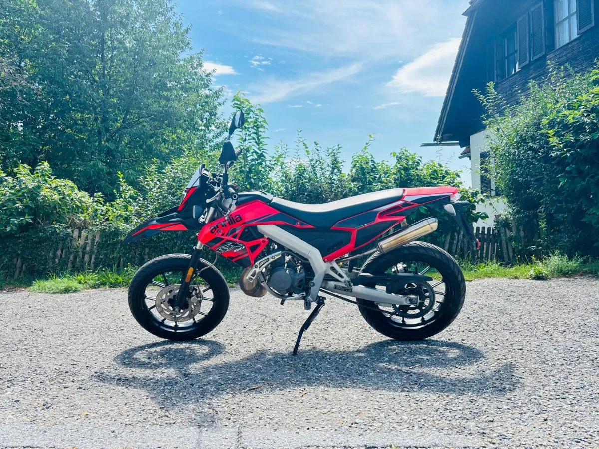Aprilia SX