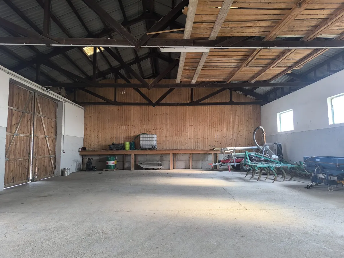 Lagerhalle + (optionale) Freiflächen – pohled 2