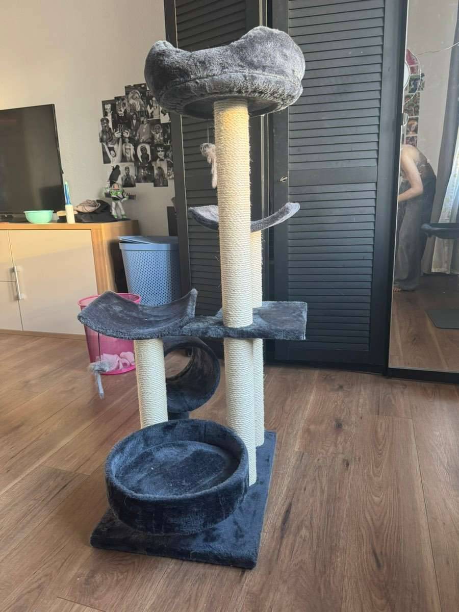 Kratzbaum Penelope - dunkelgrau,  45,- (1200 Wien) - willhaben