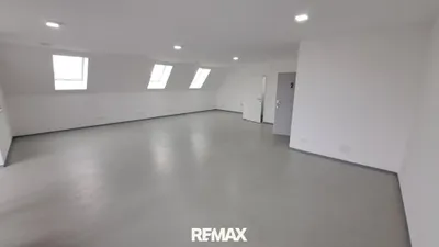 1-Zimmer-Gewerbeimmobilie mieten in Bruck an der Leitha – 75 m², € 602 – Bild 6 von 8