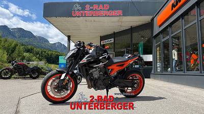 KTM 890 Duke GP
