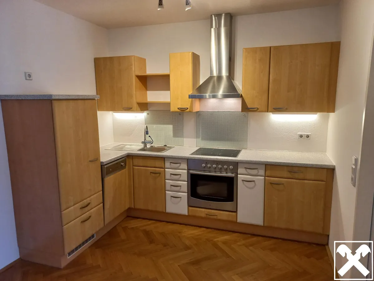 Stadtflair !!! Gepflegte 3-Zimmer-Eigentumswohnung mit Lift - anschauen lohnt sich! - Ansicht 2